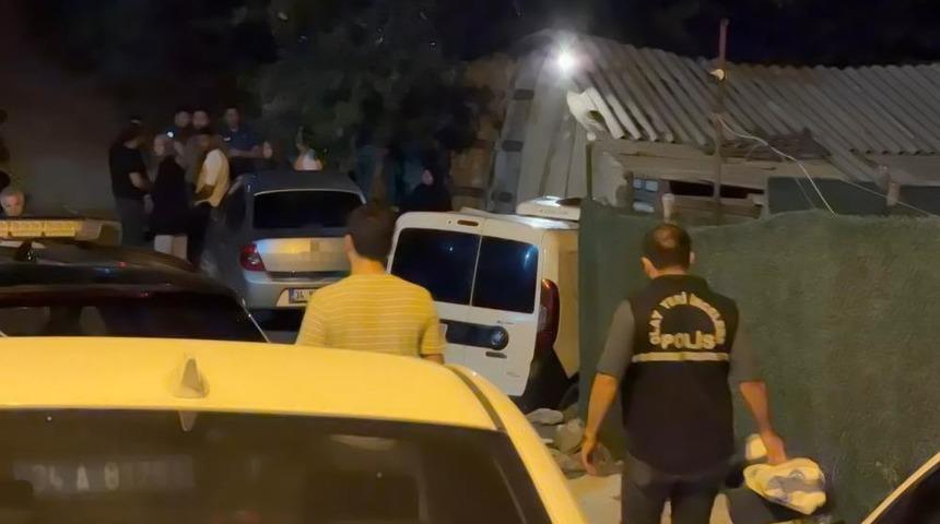 İstanbul'da kan donduran olay! Eski eşini ve &ccedil;ocuğunu pompalı t&uuml;fekle &ouml;ld&uuml;r&uuml;p intihar etti