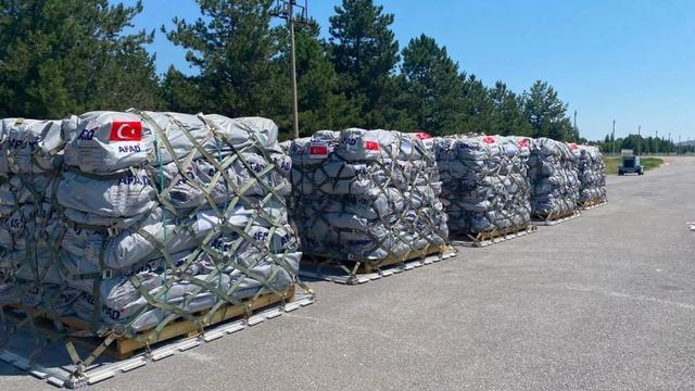 Venezuela’ya 30 ton insani yardım malzemesi götürüldü