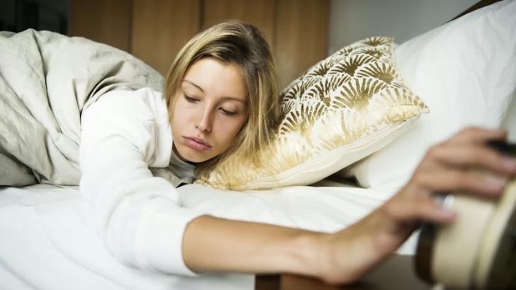 Alarm &ccedil;aldığı o ilk saniye aklından ge&ccedil;en c&uuml;mle genellikle ne oluyor?