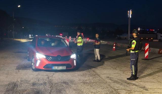 Gaziantep&rsquo;te 25 aranan şahıs yakalandı 5
