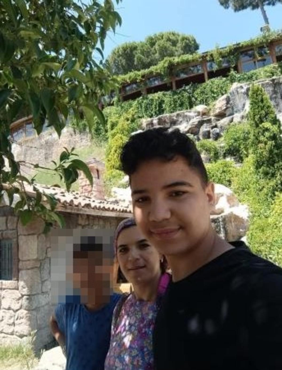 Arnavutköy de aile faciası... Eski eşi ve oğlunu pompalı tüfekle katledip intihar etti! 4
