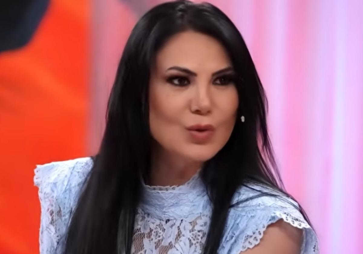 Ankaralı Ayşe Demet Özdemir in şöhret yolculuğunu anlattı! Asıl hocası ablası deyince... Herkes onu merak etti 1
