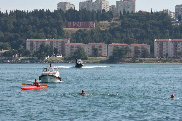 Çanakkale Boğazı'nı yüzerek geçtiler