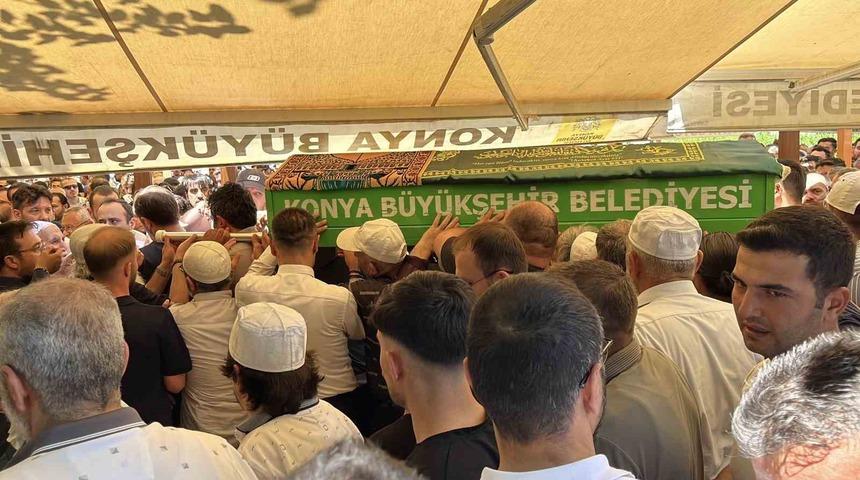 Silahlı saldırıda hayatını kaybeden kuyumcu son yolculuğuna uğurlandı