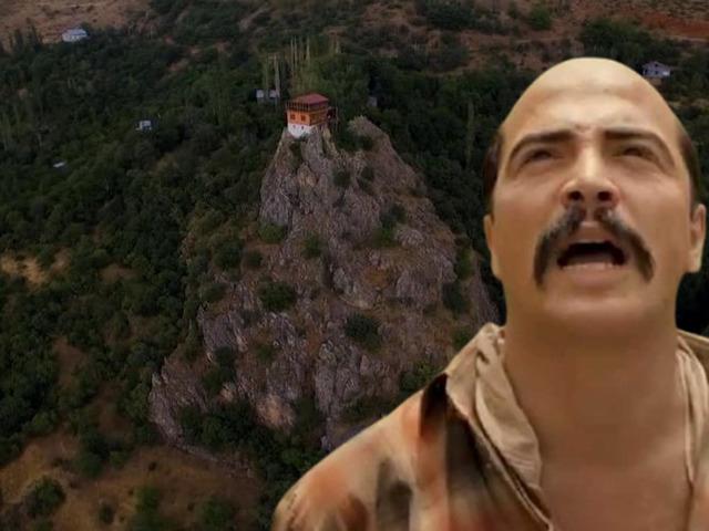 D&uuml;ğ&uuml;n Dernek filmiyle meşhur olmuştu! 96 basamaklı ev satılıyor