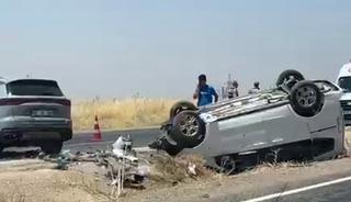 Diyarbakır&rsquo;da iki otomobil &ccedil;arpıştı: 9 yaralı