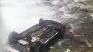 Uzungöl’de araç şelaleye uçtu: 1 yaralı