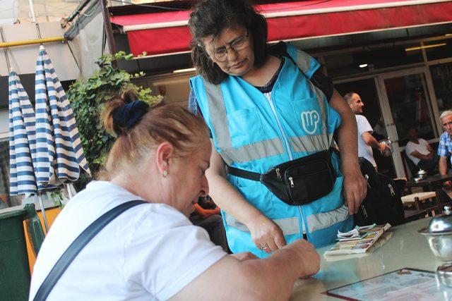 56 yaşındaki 3 çocuk annesinin çalışma ve okuma azmi