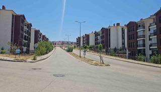 Elazığ&rsquo;da kavurucu sıcaklar yolları boşalttı