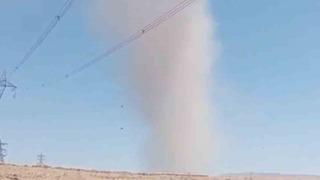 Elazığ’da korkutan hortum kamerada
