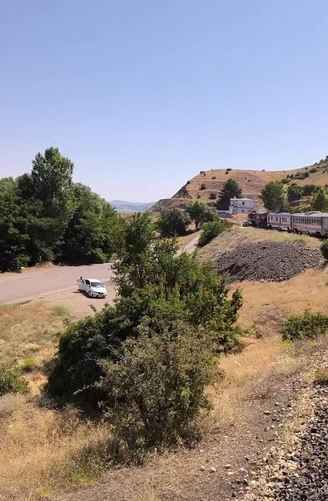Manzarayı çekerken tren kazasını kaydetti 2