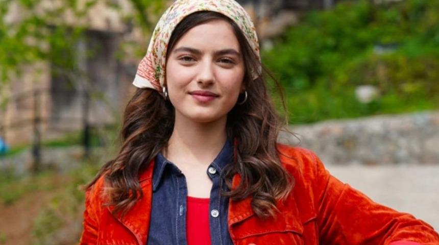 Taşacak Bu Deniz'in Eleni'si Ava Yaman'ın makyajlı hali sosyal medyayı salladı! 'Her halinle g&uuml;zelsin' 