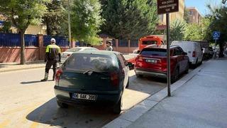 Tur otobüslerine ayrılan alana park eden araçlar ceza kesildi