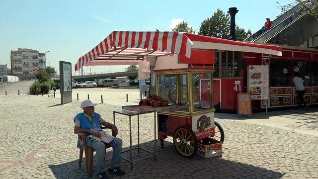 İzmit'te simit tezgahları 1 milyon 147 bin liraya kiralandı