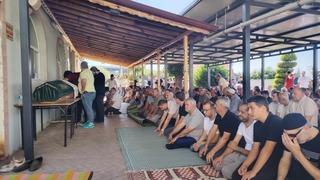 Elektik akımına kapılarak ölen baba ve oğlu gözyaşları arasında toprağa verildi