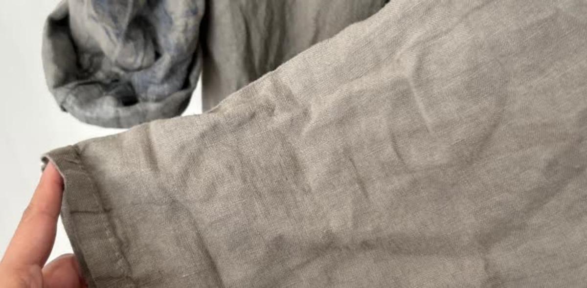 Keten ve triko kıyafetlerin ilk günkü dokusunu korumak için gardırop bakım sırları 5