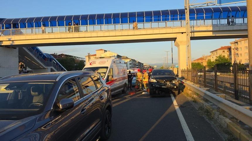 D&uuml;zce&rsquo;de zincirleme kaza: 1 &ouml;l&uuml;, 1 yaralı
