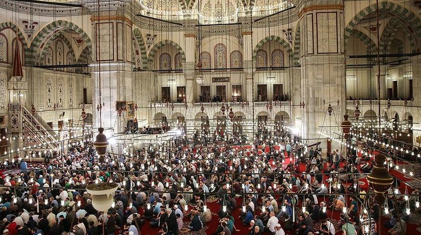 D&uuml;zce bayram namazı saat ka&ccedil;ta? Ramazan bayramı ne zaman? 