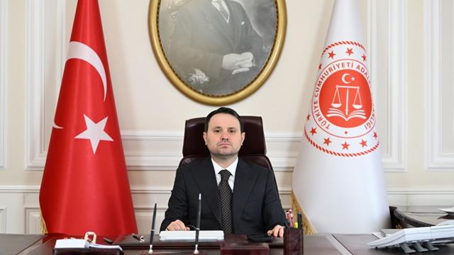 Bakan Gürlek: Srebrenitsa Soykırımı, insanlık tarihine kara bir leke olarak geçen büyük bir acıdır