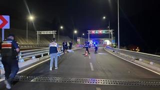 Alanya'da motosiklet bariyerlere çarptı, sürücü hayatını kaybetti