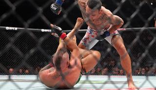 Conor McGregor'ın UFC d&ouml;n&uuml;ş&uuml; kabus oldu! Max Holloway kazandı