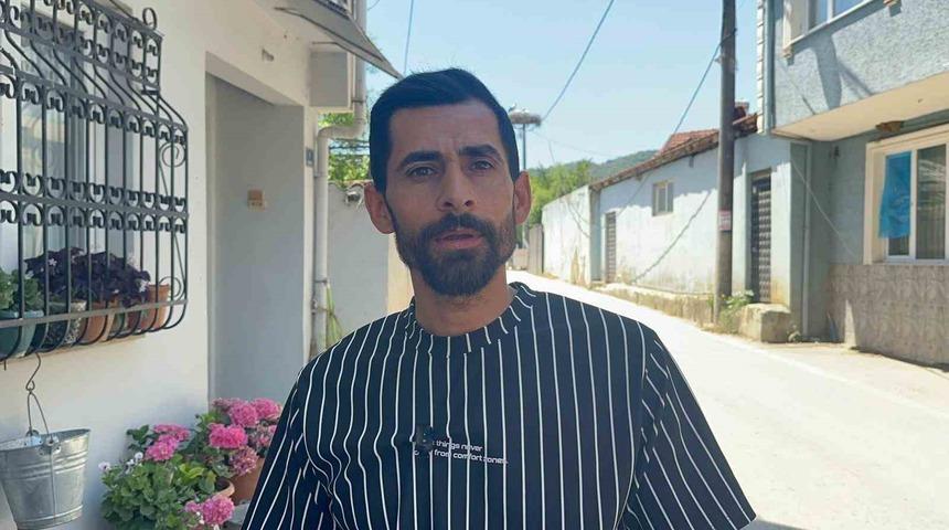 &Ouml;lmek &uuml;zereyken zeytinyağıyla kurtardı, 10 yıldır yanından ayrılmıyor