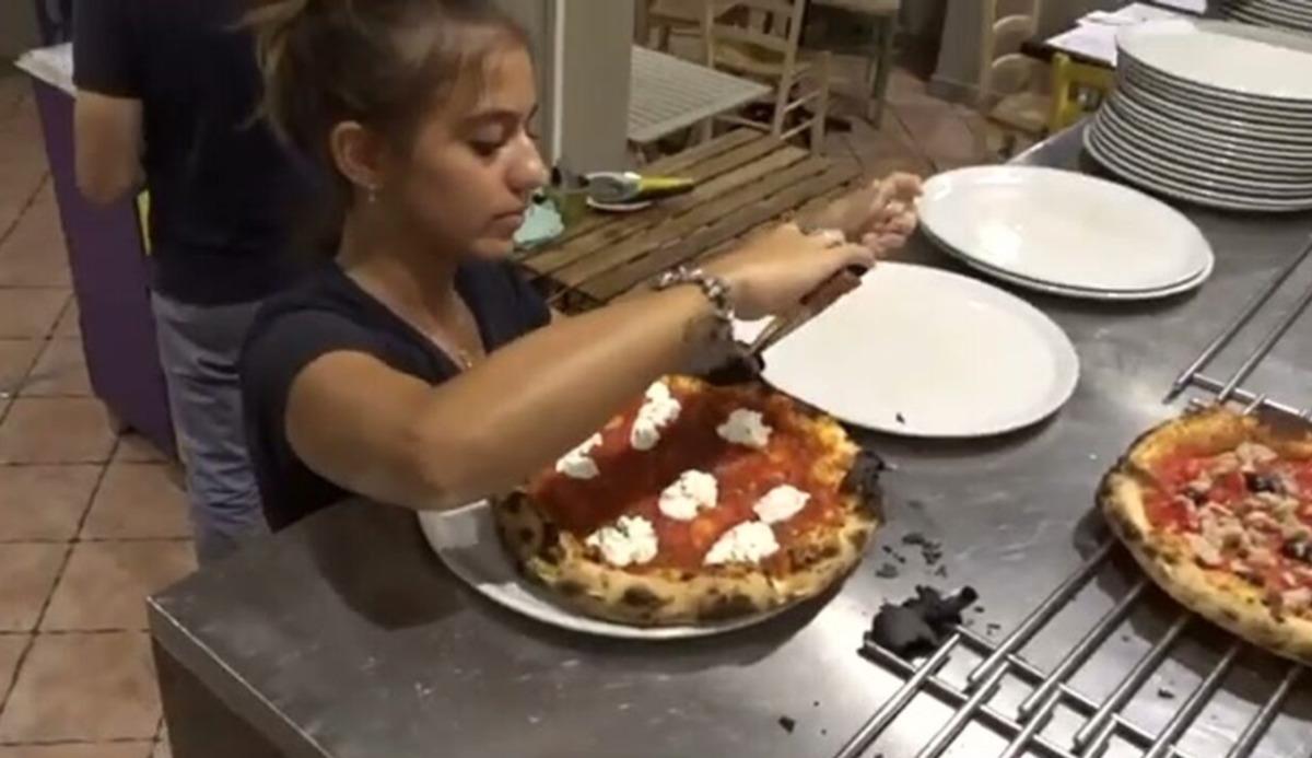 Pizzaya buz koydu: Kimse anlam veremedi ama bu yöntem lezzetine lezzet katıyor! 2