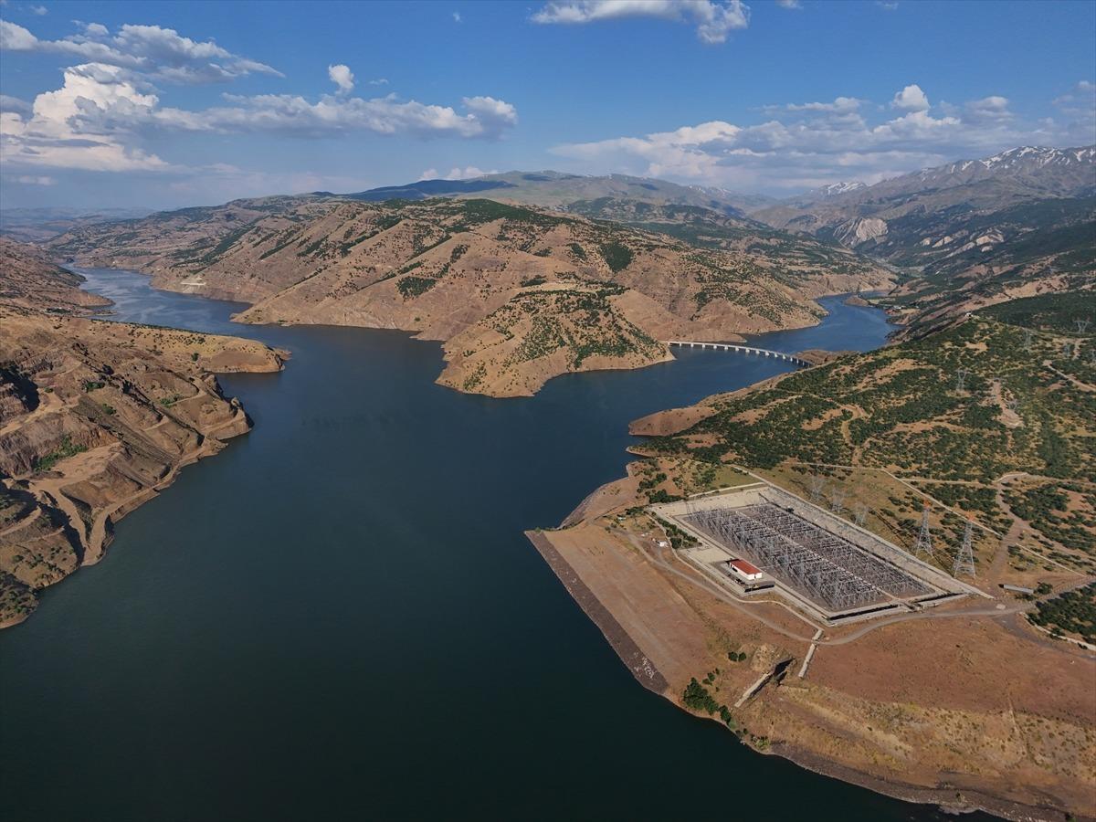 Yağışlar enerji &uuml;retimini artırdı: &Uuml;retim 1,2 milyar kilovatsaate ulaştı 3