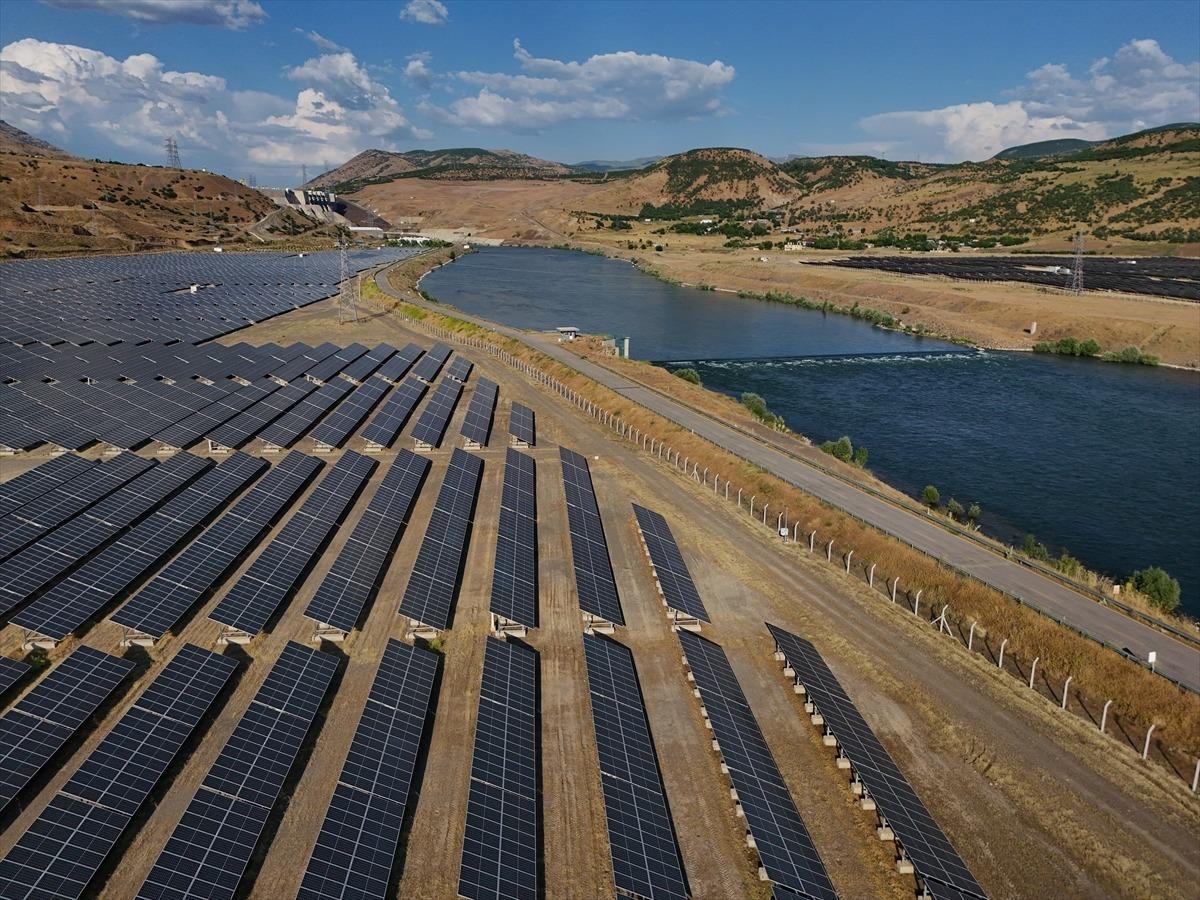 Yağışlar enerji &uuml;retimini artırdı: &Uuml;retim 1,2 milyar kilovatsaate ulaştı 4