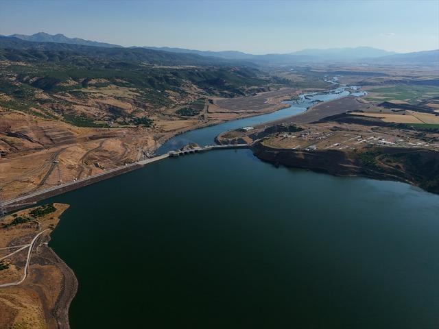 Yağışlar enerji &uuml;retimini artırdı: &Uuml;retim 1,2 milyar kilovatsaate ulaştı