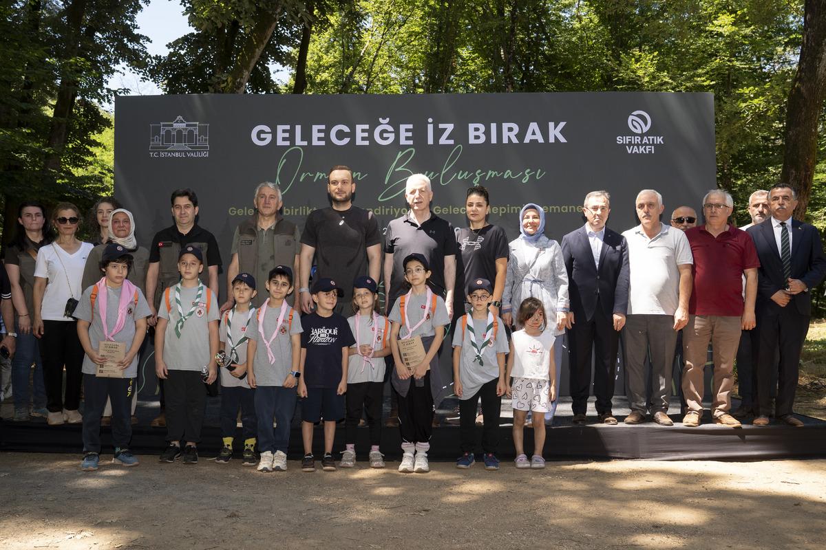 İstanbul da "Geleceğe İz Bırak-Orman Buluşması" etkinliği d&uuml;zenlendi 3