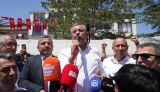 &Ouml;zg&uuml;r &Ouml;zel: "Yolumuza devam edeceğiz"