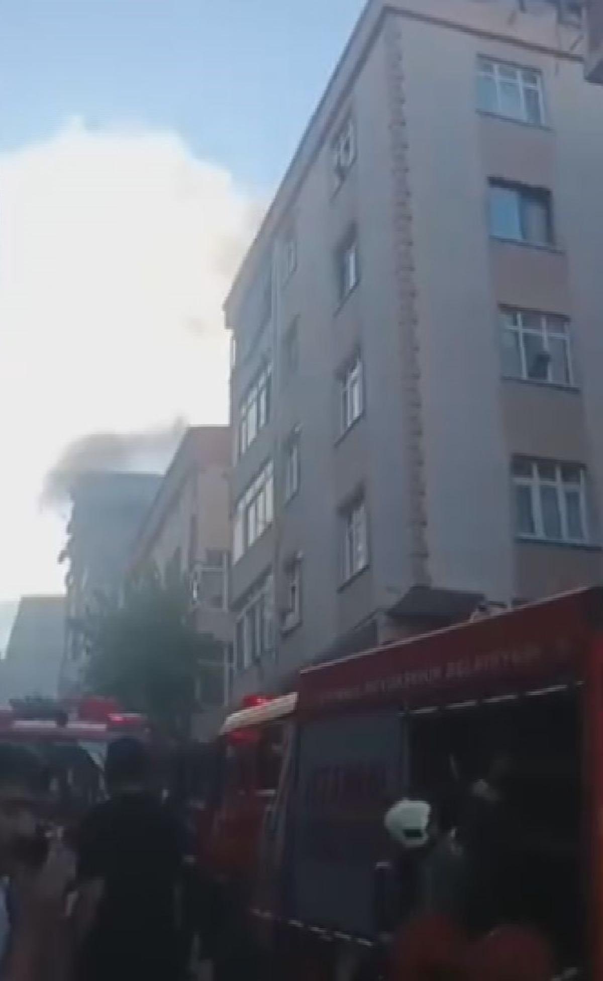 Annesinden para istedi, vermeyince evi ateşe verip kaçtı 4