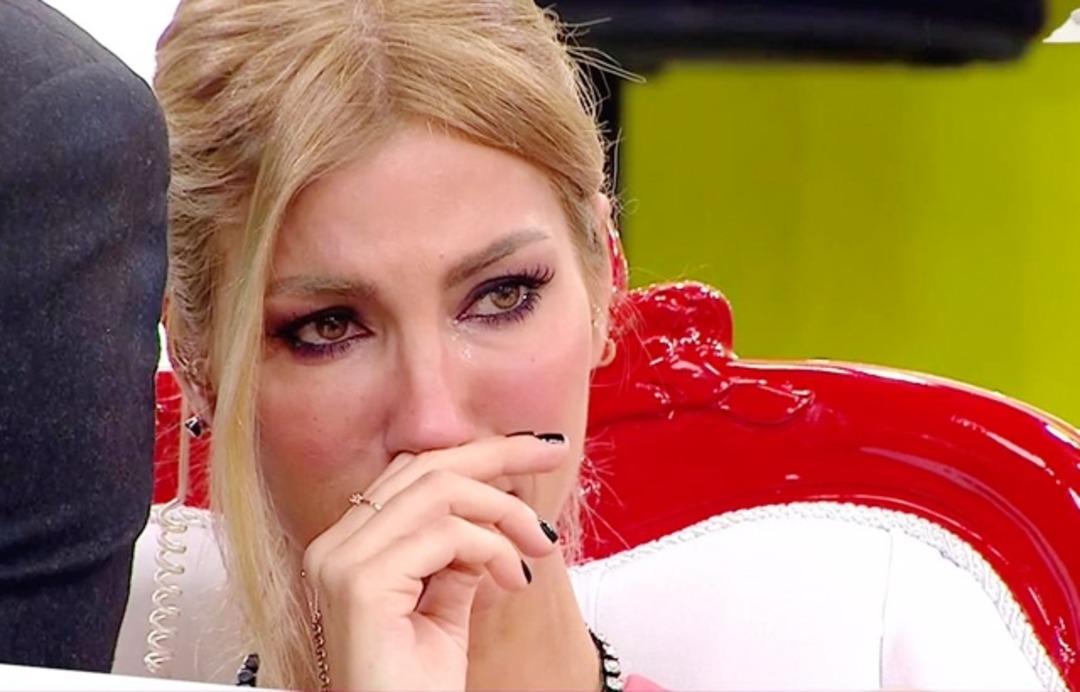 Takip&ccedil;isinin yorumu &Ccedil;ağla Şıkel'i kızdırdı! 