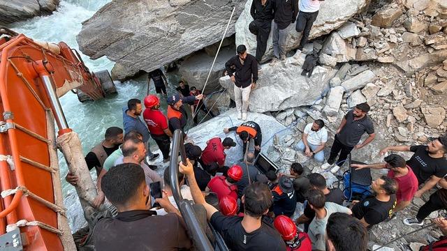 Şırnak ta balık tutarken Habur Çayı na düşen kişiyi arama çalışmaları sürüyor 2