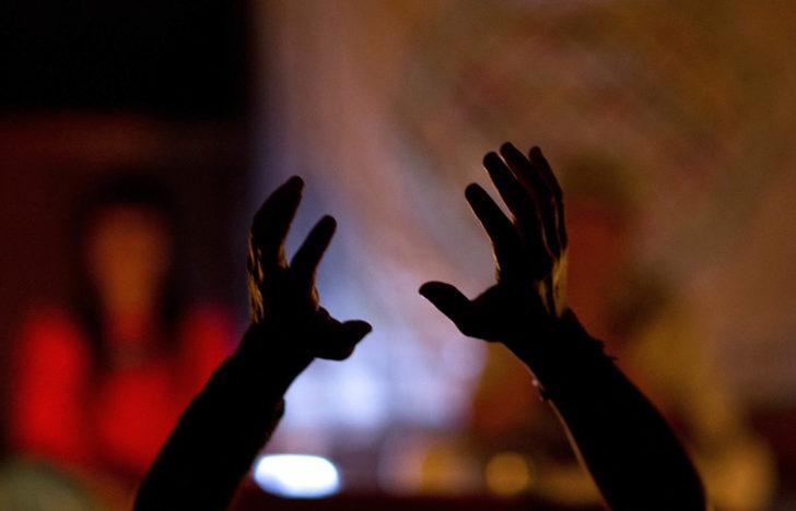 Akın akın oraya gidiyorlar  G2