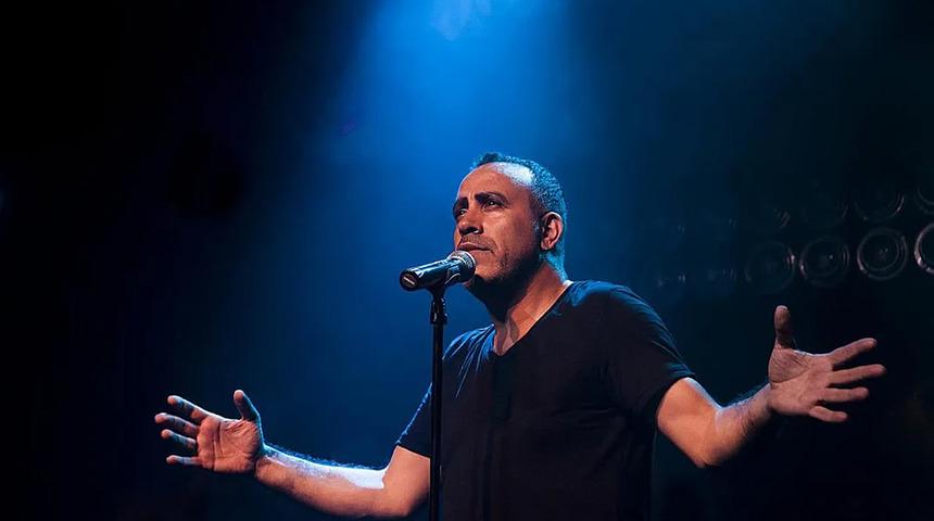 Haluk Levent'in &uuml;zerinden 4 telefon &ccedil;ıktı! Şifrelerini vermedi