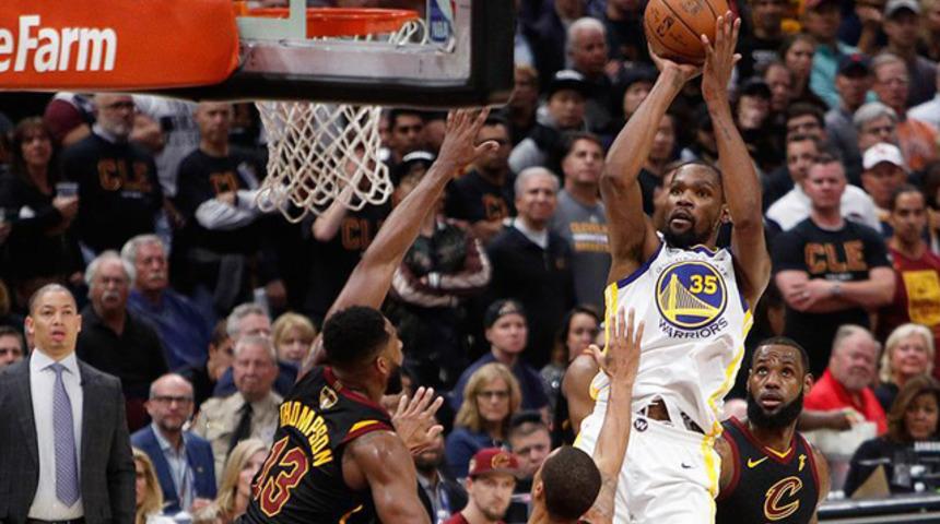 Warriors şampiyonluktan bir maç uzakta