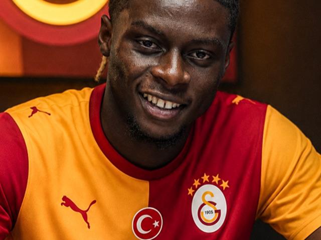Galatasaray ilk transferini patlattı! Lesley Ugochukwu İstanbul'a geliyor