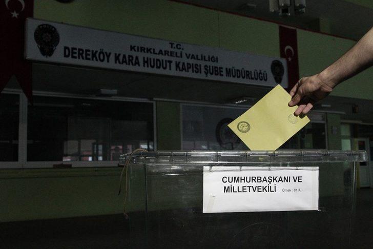 Gümrük ve sınır kapılarında oy verme işlemi başladı  G1