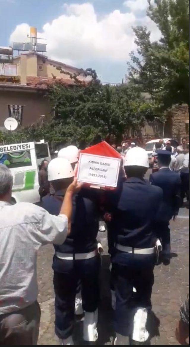 Kanserden ölen Kıbrıs gazisi son yolculuğuna uğurlandı