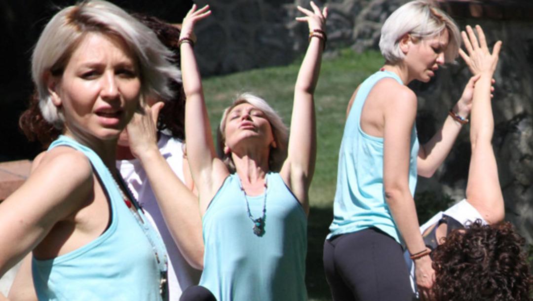 &Ccedil;ocuklar Duymasın'ın Tutku'su yoga dersi verdi