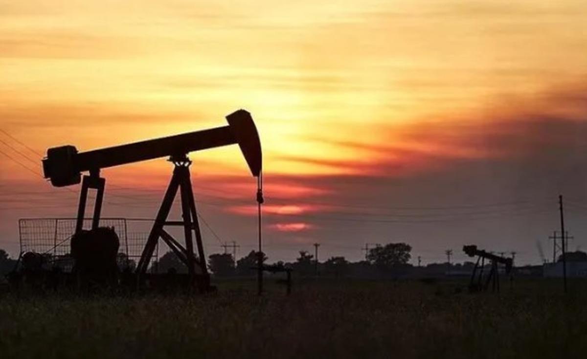 Altın 2 haftanın dibini test etti! G&ouml;zler kritik veride! Petrolde 1 ayın zirvesi 7