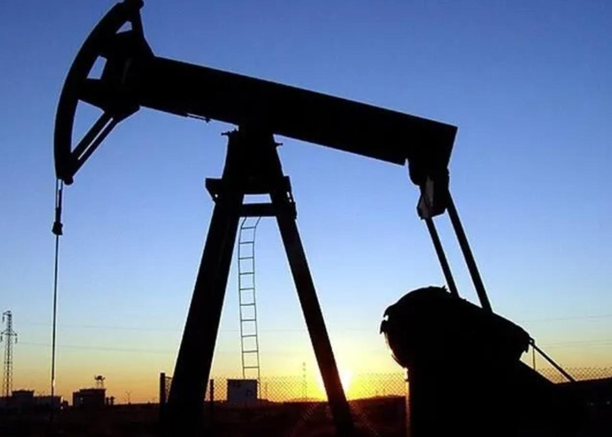 Altın 2 haftanın dibini test etti! G&ouml;zler kritik veride! Petrolde 1 ayın zirvesi 8
