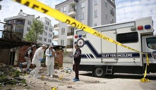 Kız kardeşinin cansız bedeniyle 1 hafta aynı evde kaldı