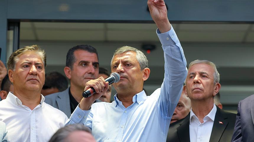 &Ouml;zg&uuml;r &Ouml;zel'den Erdoğan'a dikkat &ccedil;eken &ccedil;ağrı: "Sana yapmayacağımızı bize yapma"