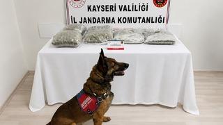 Kayseri'de uyuşturucu operasyonunda 5 kilogram esrar ele geçirildi