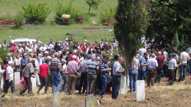 Derede boğulan 2 çocuk toprağa verildi