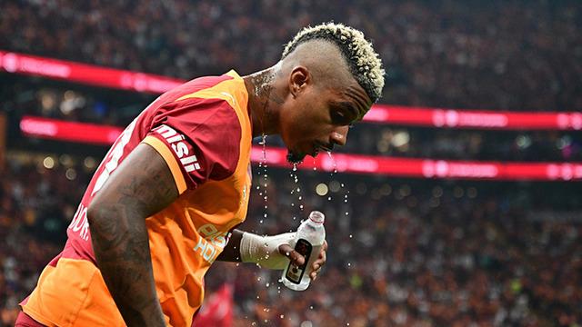 Galatasaray'dan sessiz sedasız imza! Mario Lemina takımda kaldı
