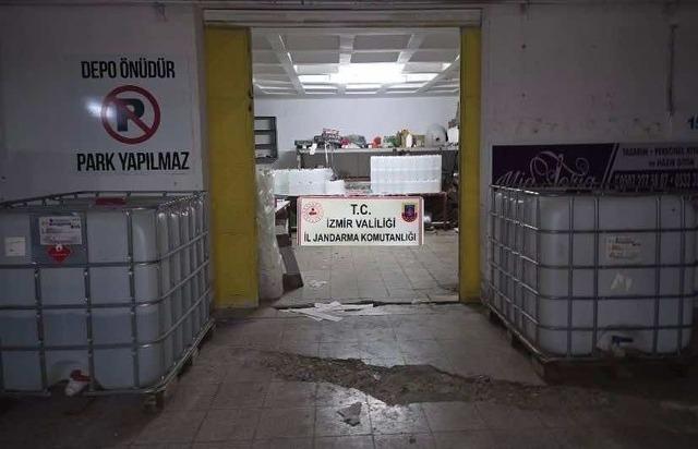 İzmir’de 2.5 milyon TL’lik kaçak alkol ve tütün operasyonu 2
